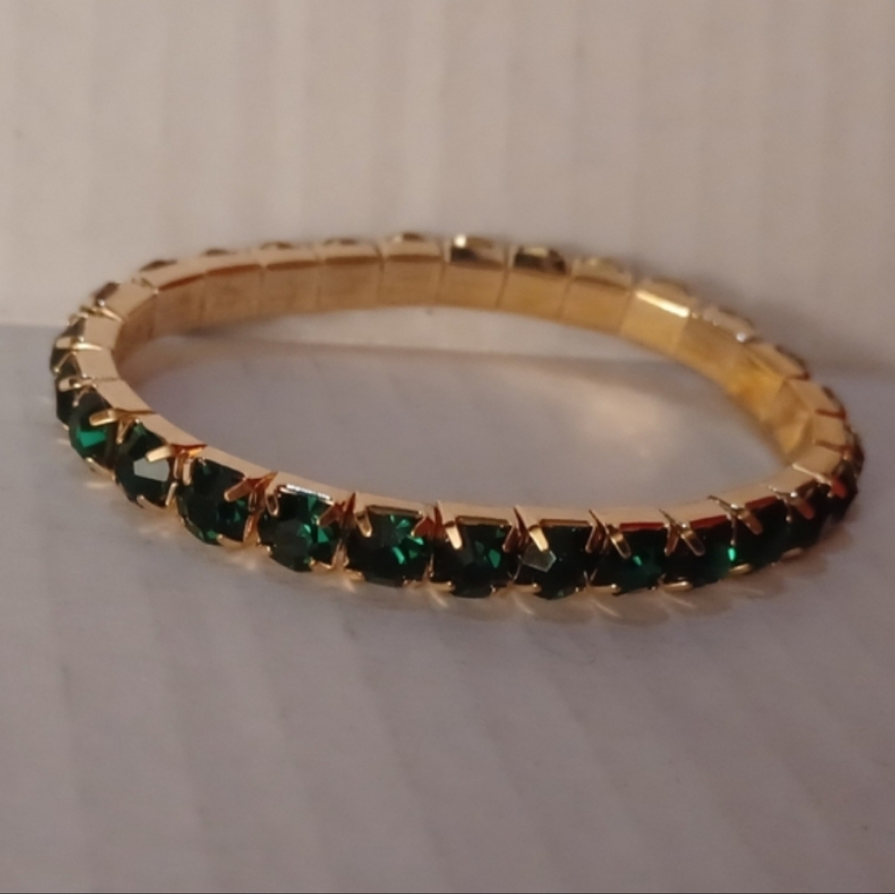 4/$30 New Green Gem Bracelet